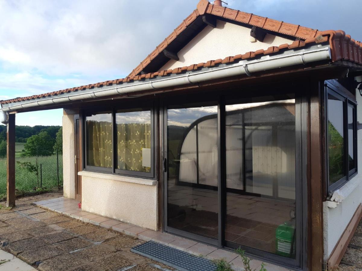 Maison A La Campagne Avec Piscine Flayat Екстер'єр фото
